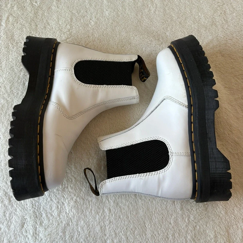 Dr Martens 2976 Quad Platform Chelsea Boots White Leather Size US 7 EU 39